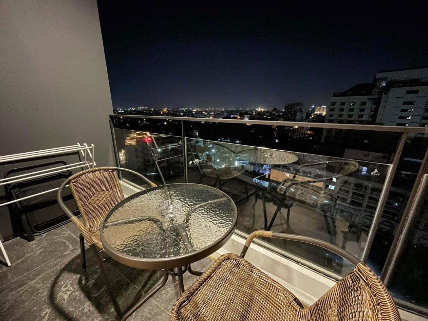 The Astra Sky River Condo 치앙마이 외부 사진