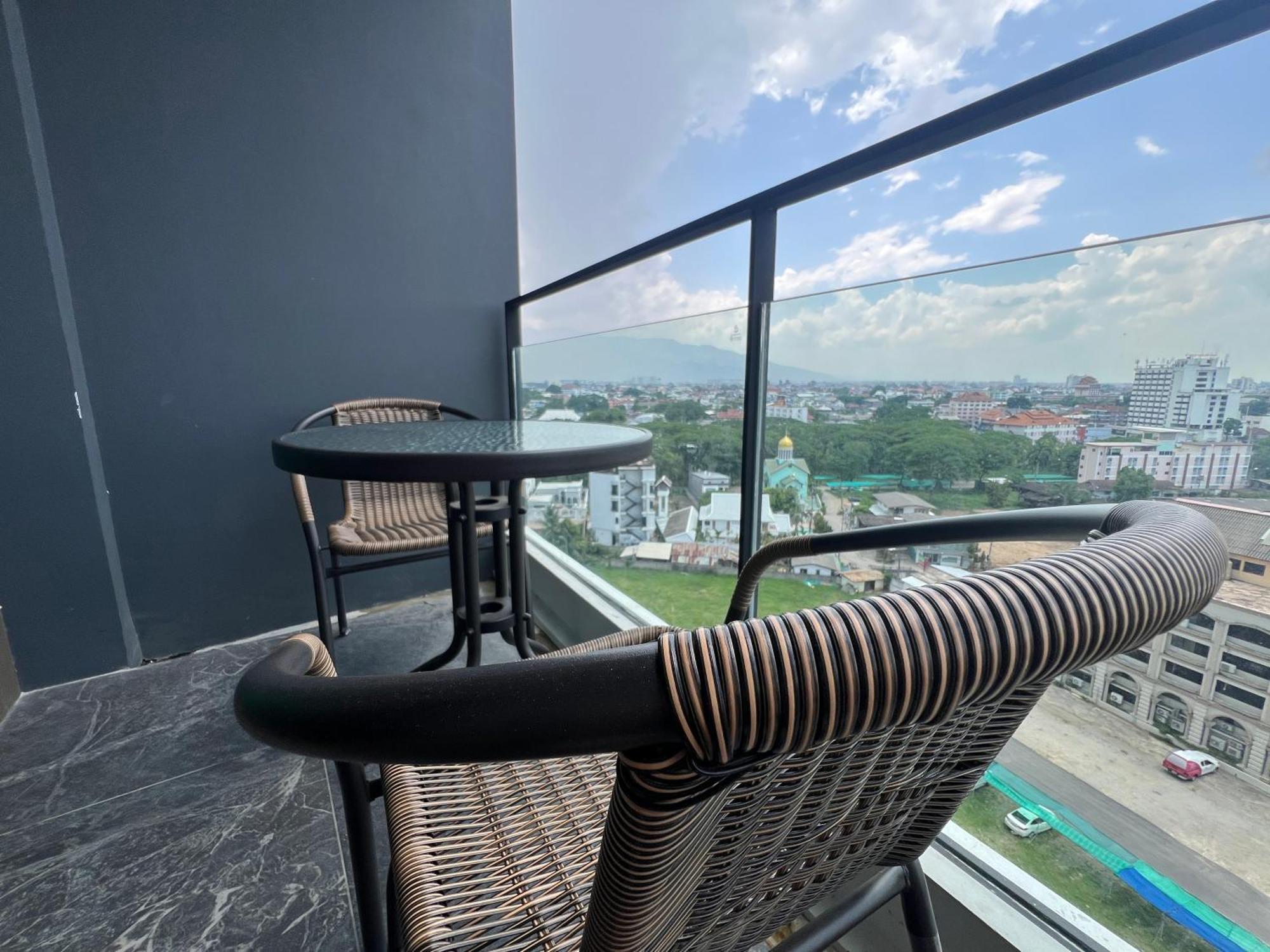 The Astra Sky River Condo 치앙마이 외부 사진